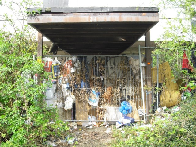 Eingang Hochhauseruine II