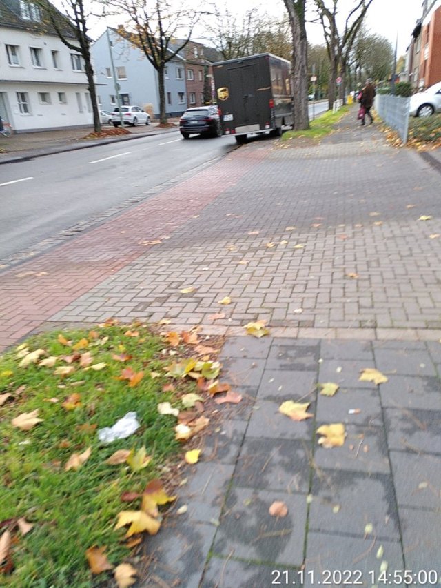 UPS blockiert Radweg