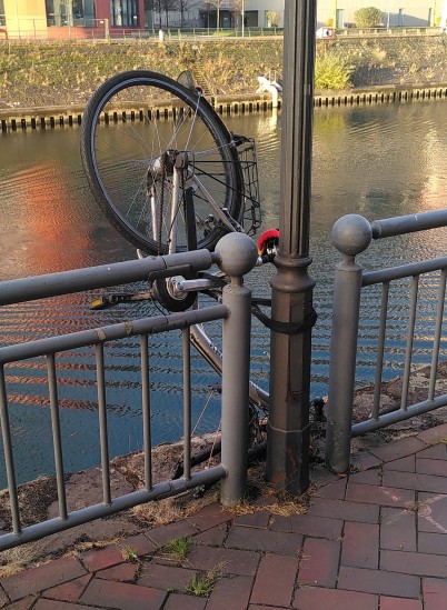 Fahrradskulptur am Innenhafen in Duisburg